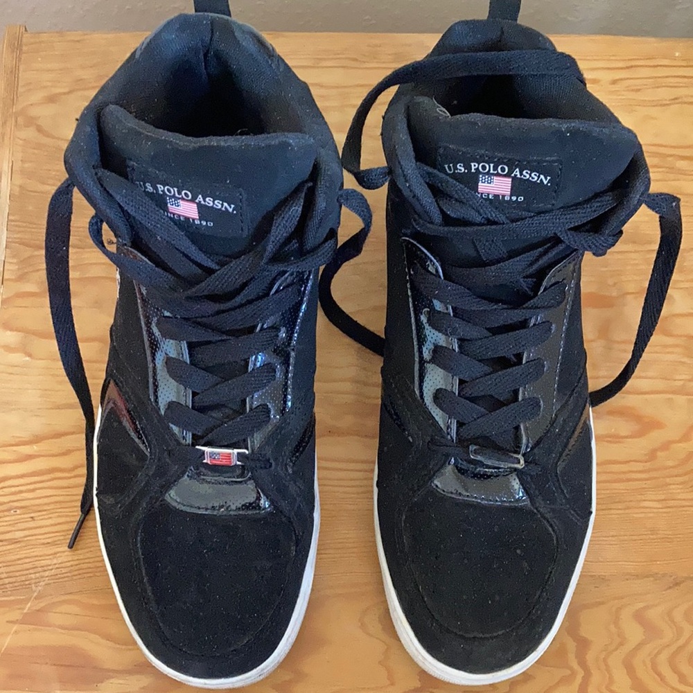 Men’s Sneakers size 11